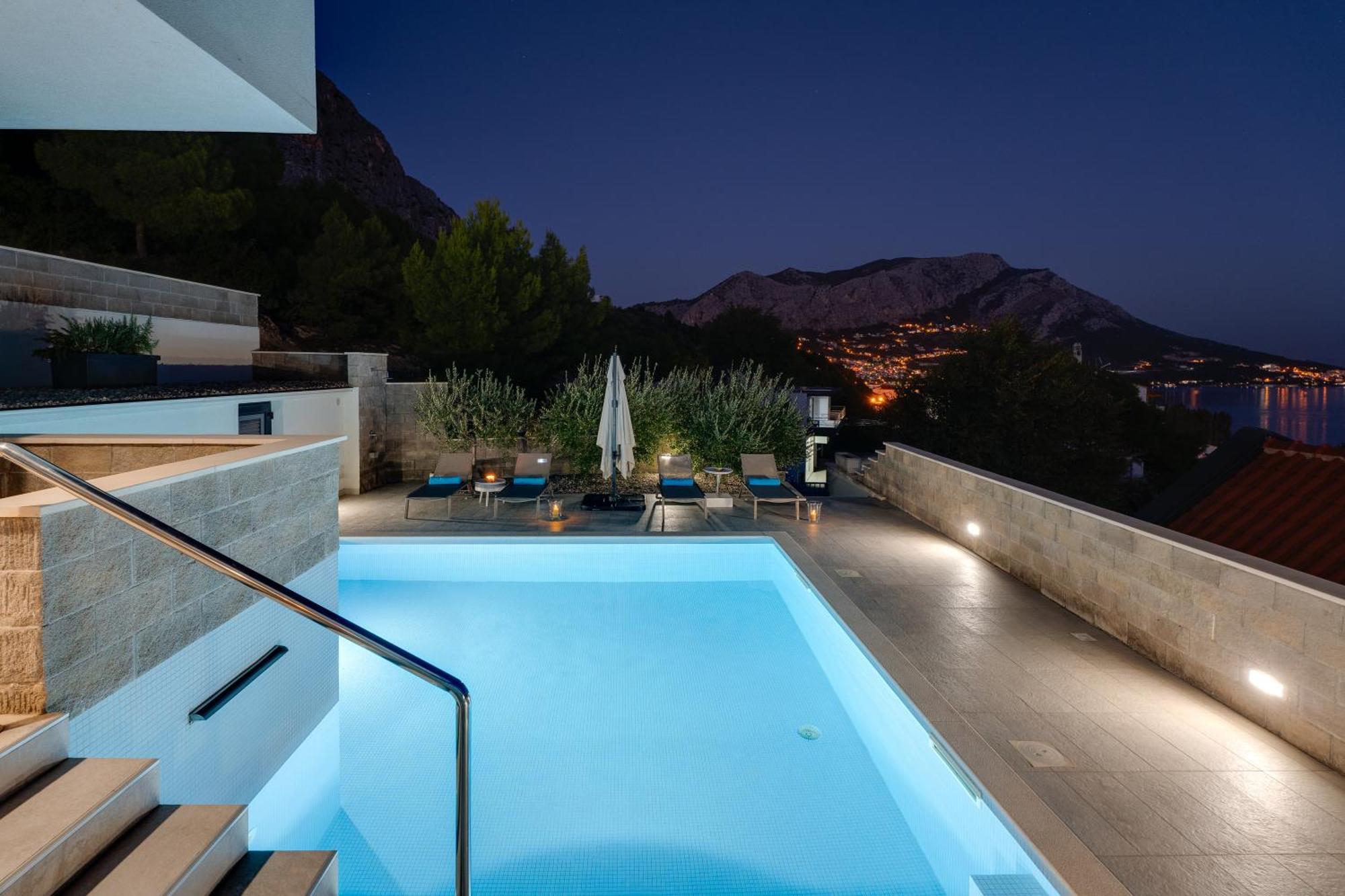 Villa Allegra With 32Msq Heated Pool, 300M Far From Sandy Beaches, Open Sea View Omis Ngoại thất bức ảnh