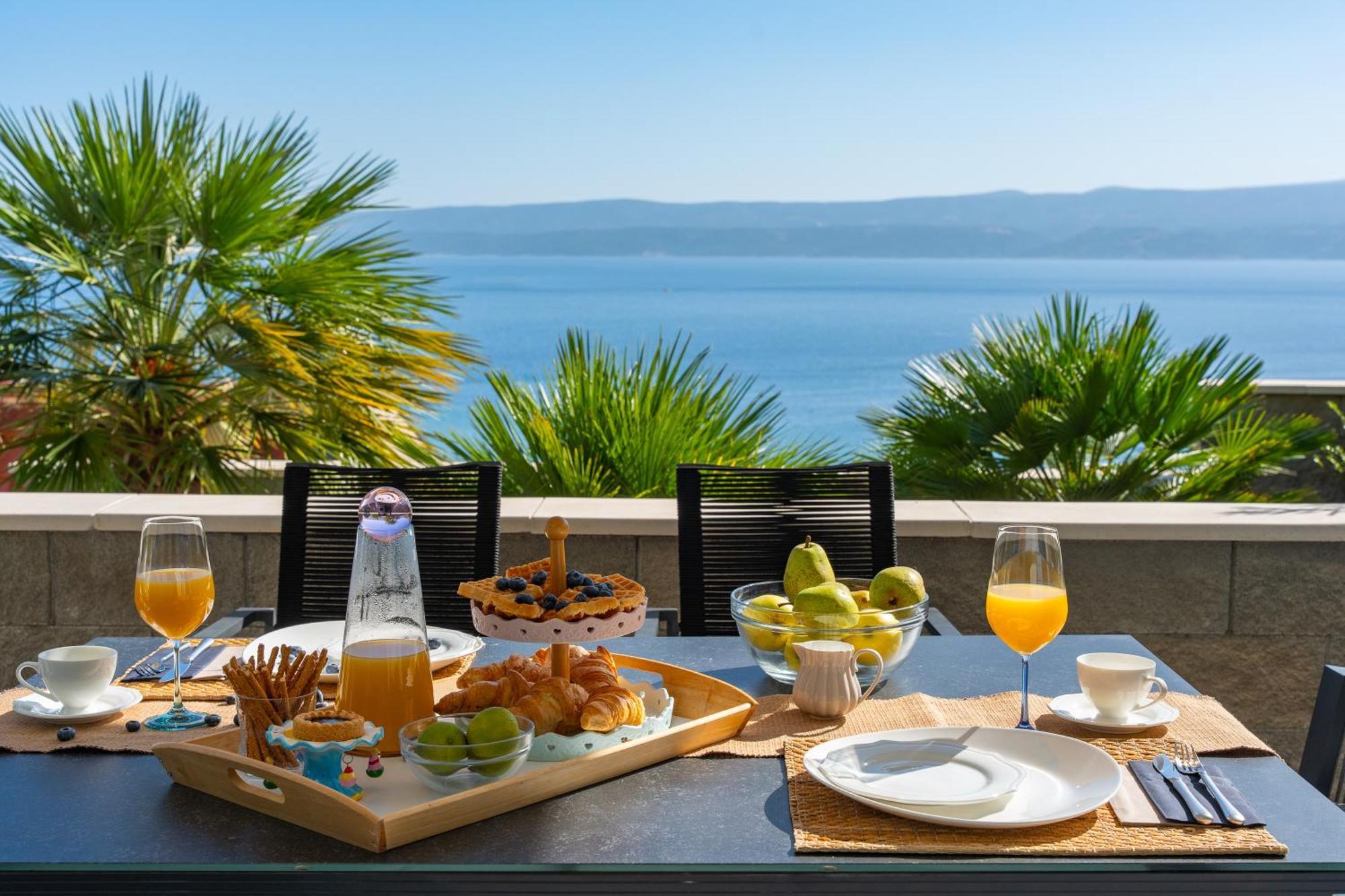 Villa Allegra With 32Msq Heated Pool, 300M Far From Sandy Beaches, Open Sea View Omis Ngoại thất bức ảnh