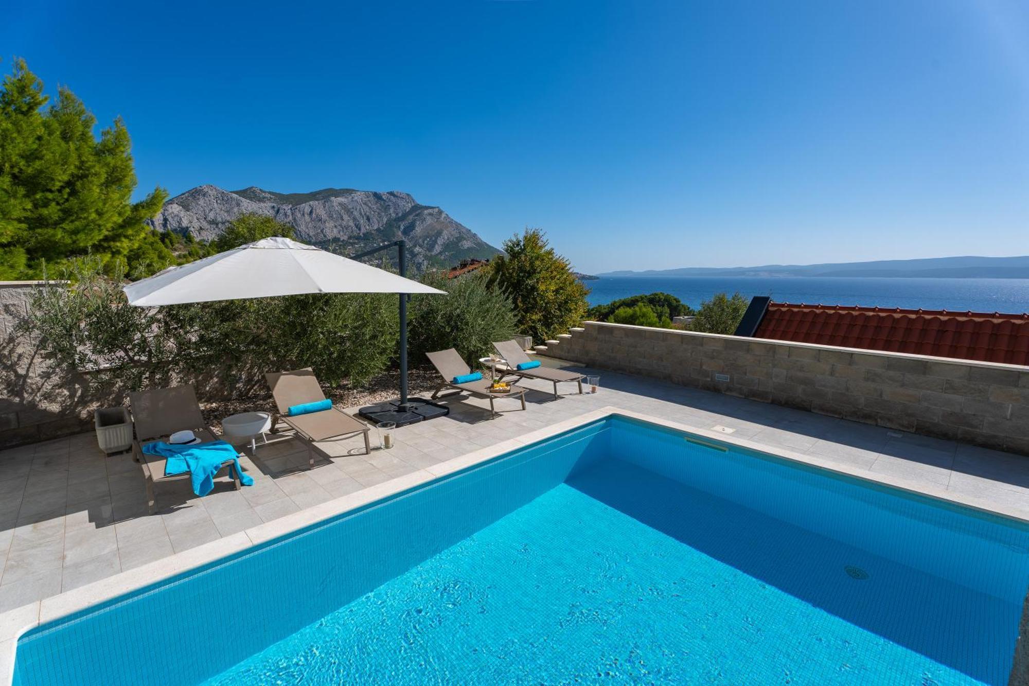 Villa Allegra With 32Msq Heated Pool, 300M Far From Sandy Beaches, Open Sea View Omis Ngoại thất bức ảnh
